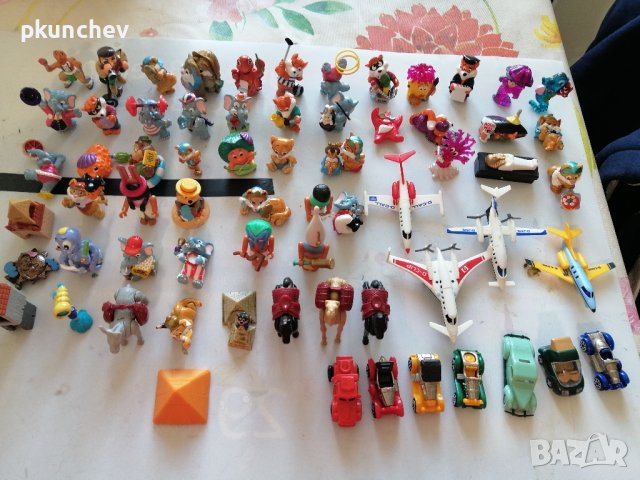 Играчки от яйца Kinder 125 броя. 