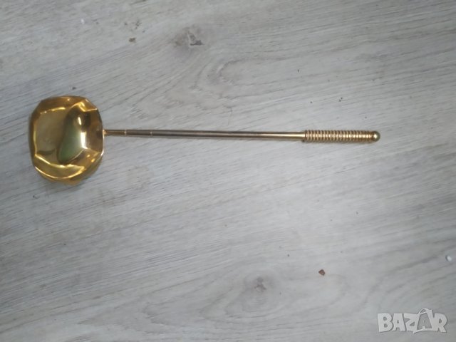 позлатен метален чарпак