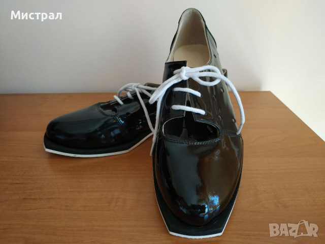Нови екстравагантни обувки, снимка 1 - Дамски елегантни обувки - 36208870