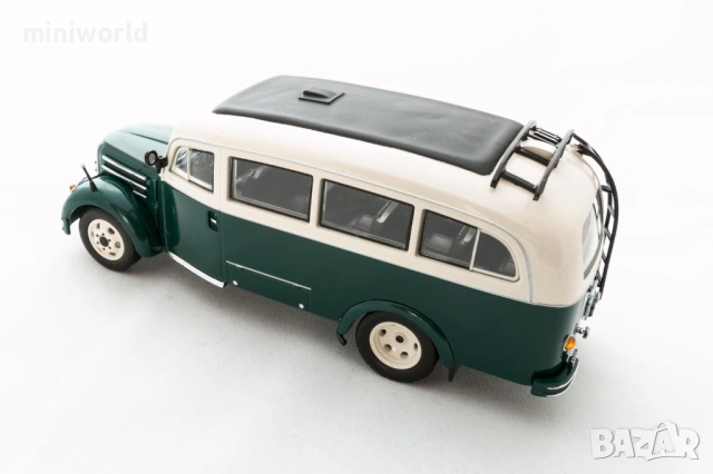 Robur LD 3001 автобус - мащаб 1:43 на IST моделът е нов в PVC дисплей-кейс, снимка 6 - Колекции - 53779862