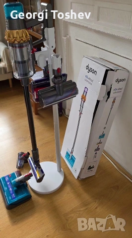 Продавам Dyson v15s, за сухо и мокро почистване-пълен комплект, снимка 3 - Прахосмукачки - 53613794