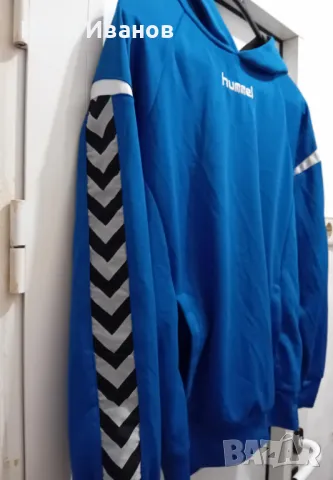 Чисто ново оригинално горнище Hummel, снимка 4 - Спортни дрехи, екипи - 48956534