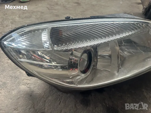 Десен фар за Skoda Roomster  2012г, снимка 2 - Части - 50324123