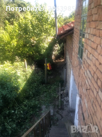 Къща с двор и геран, снимка 4 - Къщи - 53751952