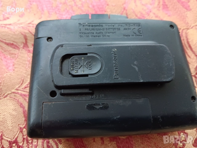 Panasonic Касетен уокмен, снимка 4 - Радиокасетофони, транзистори - 52670067