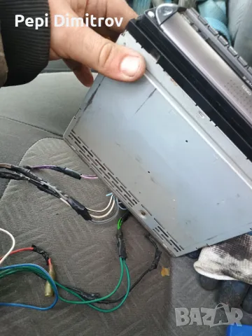 CD плейър Sony CDX-R3000, снимка 4 - Части - 48263208