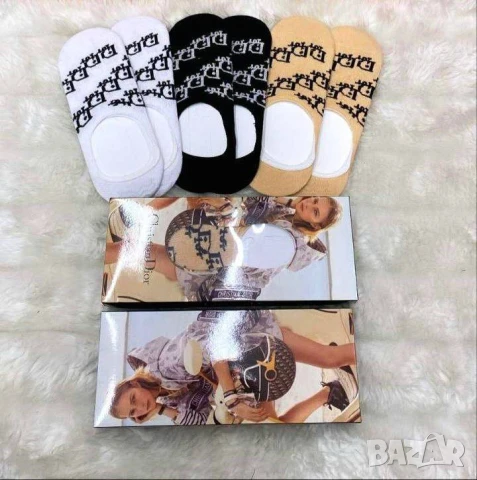 чорапи в кутия nike lacoste gucci hermes louis vuitton chanel , снимка 11 - Дамски чорапи - 50998488