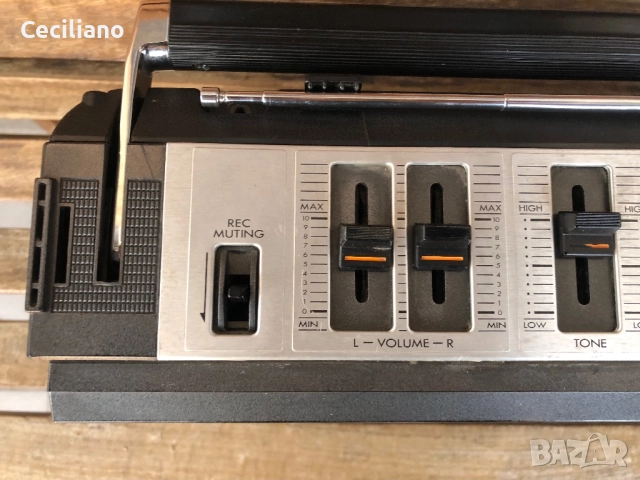 Радиокасетофон JVC RC 636L, снимка 9 - Радиокасетофони, транзистори - 52845637