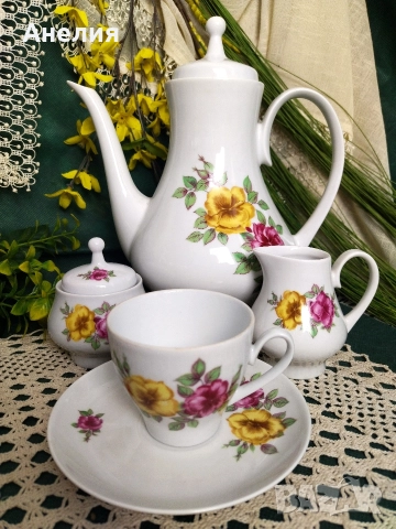 Kahla едри рози