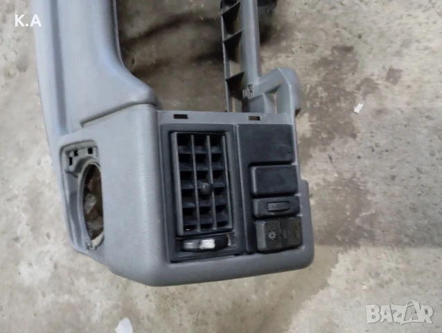 Табло / конзола VW Transporter T4, снимка 5 - Части - 50572952