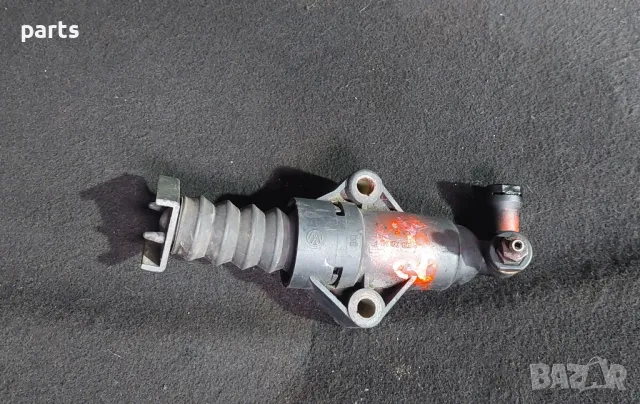 Помпа Съединител Ауди А3 8L - VW Голф 4 - Голф 3 - Пасат 5 - Шкода - Сеат - 1J0721261, снимка 2 - Части - 47445111