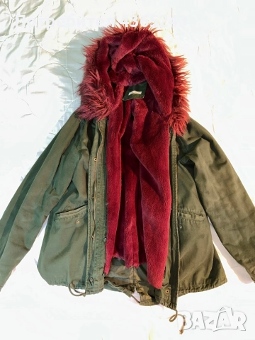 Дамско зимно яке с качулка и червен Пух размер XL