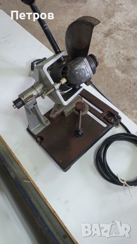 Продавам български ъглошлайф ЕЛПРОМ  WSBA - 1400 комплект със стойка, снимка 4 - Бормашини - 53636479