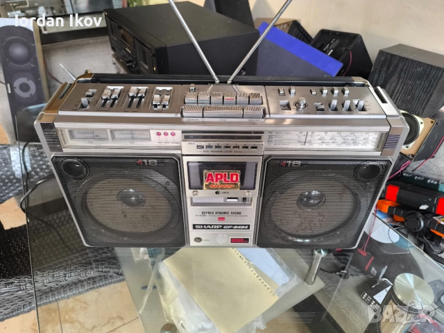 Sharp GF-9494, снимка 2 - Радиокасетофони, транзистори - 52857790