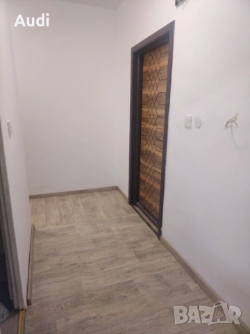Продавам гарсионера в саниран блок на нисък етаж. кв. Бузлуджа, снимка 12 - Апартаменти - 41086042