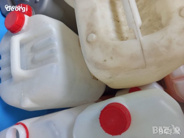 Туба 20 литра. Цената е за всички заедно