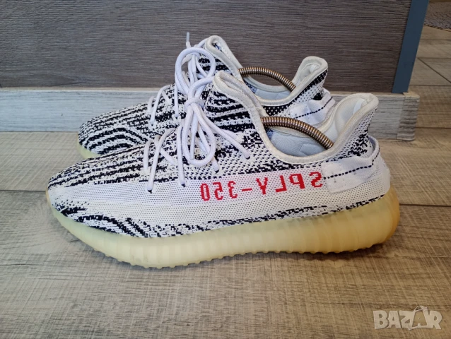Adidas Yeezy boots 350 V2 Zebra маратонки номер 45 и 1/3 стелка 28,5 см 