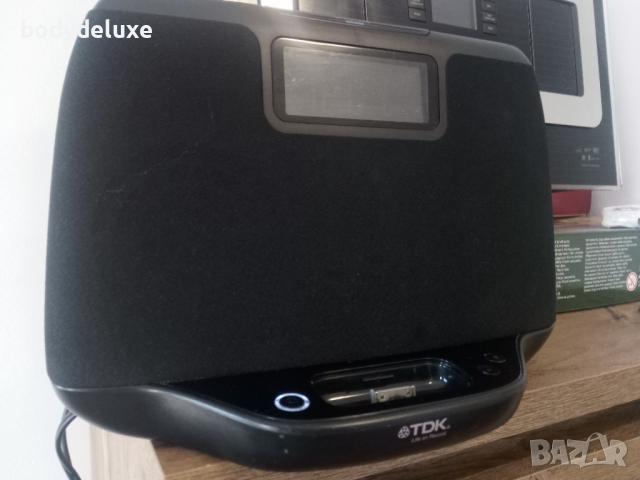 TDK TiCR100p док станция с радио и аукс, снимка 3 - Слушалки и портативни колонки - 36324476