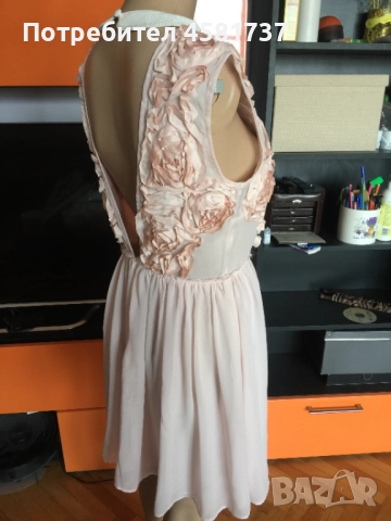 Разкошна рокля Asos,размер М, снимка 3 - Рокли - 51717958