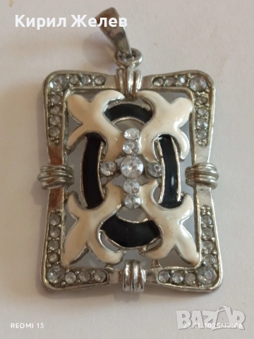 КРАСИВА ВИСУЛКА с ЕМАЙЛ и КРИСТАЛИ ИЗЯЩЕН МОДЕН АКСЕСОАР 43505, снимка 7 - Колиета, медальони, синджири - 52501678