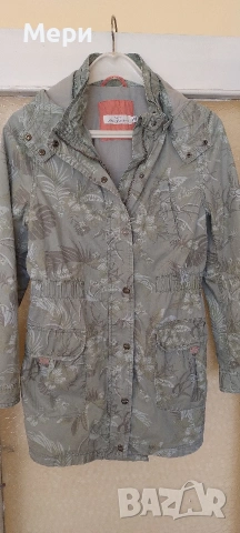 Дамска пролетна парка, снимка 2 - Якета - 53769099