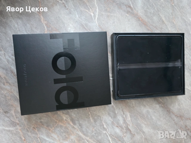 Смартфон Z FOLD 4- за части, снимка 2 - Samsung - 53113264