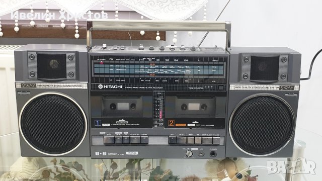 Радио касетофон Hitachi TRK 55E, снимка 2 - Радиокасетофони, транзистори - 44318798