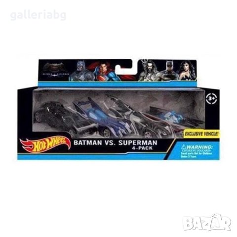 Комплект от 4 колички на Hot Wheels от серията Batman vs Superman, снимка 2 - Коли, камиони, мотори, писти - 41557875