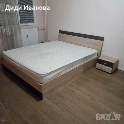 Спалня с матрак,комод и нощни шкафчета 