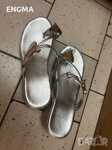 Дамски чехли на платформа 35, снимка 2 - Чехли - 50827328