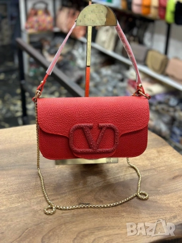 чанти valentino garavani , снимка 2 - Чанти - 51435485