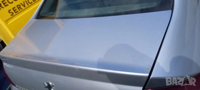 Заден капак Peugeot 407 sedan, снимка 2 - Части - 53658698