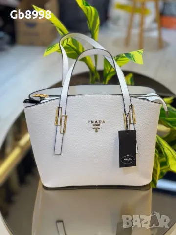 Чанта Prada, снимка 6 - Чанти - 47411293