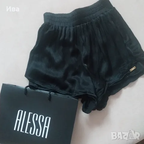 Alessa къси панталонки , снимка 2 - Къси панталони и бермуди - 55885523