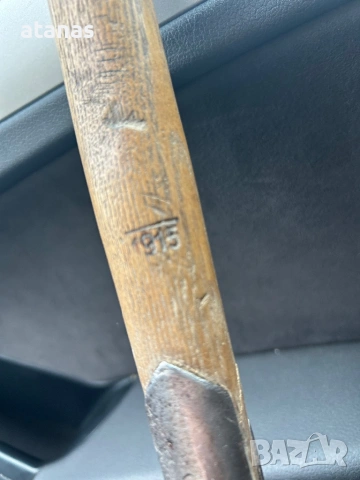 Стара военна лопата