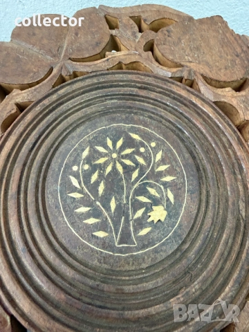 Сгъваема резбована маса / масичка / поставка. №7825, снимка 3 - Антикварни и старинни предмети - 53069508