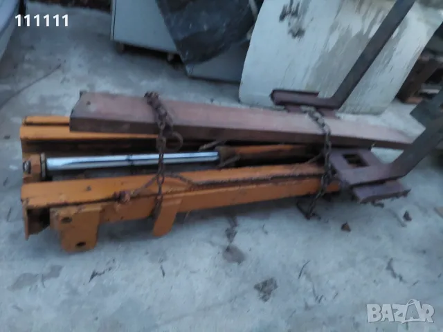 Електрокарна мачта 4,5м.  височина на повдигане  с вилици Дължина 95см.