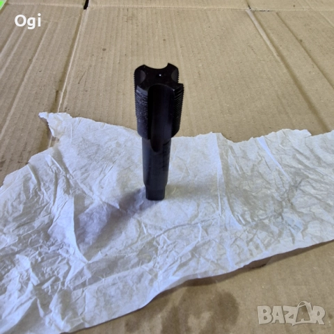 Метчик 30х1.5 