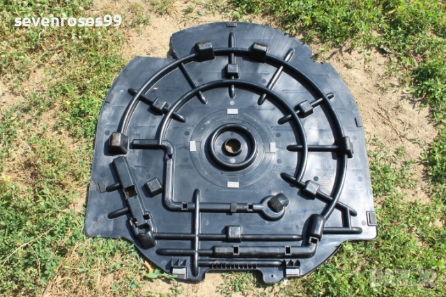 Пластмаса багажник за инструменти Мазда 3 2008 2.3i 158hp Mazda 3 седан, снимка 2 - Части - 50659943