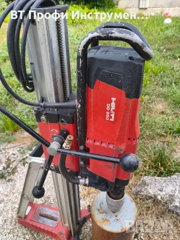 Hilti DD 250 + Hitli DD - HD 30 - Диамантено пробивна машина + статив, снимка 5 - Диамантени и режещи инструменти - 55876596