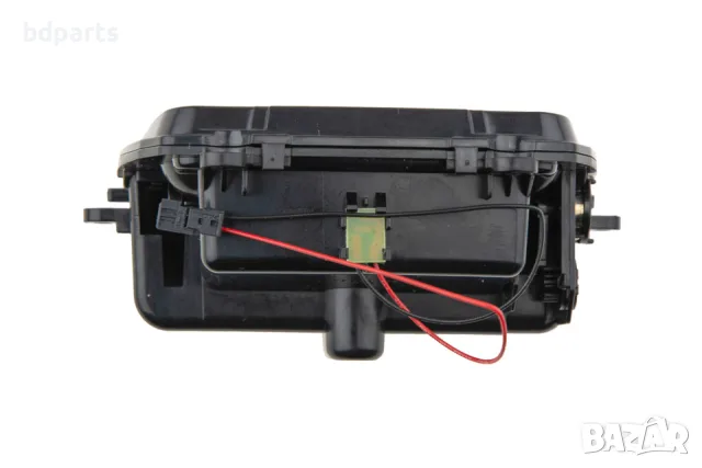 Пепелник за централна конзола BMW, F10 F11,, снимка 4 - Части - 56141469