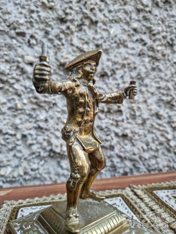 Антикварни Бронзови Свещници Фокусник Франция- (1930-1940г), снимка 9 - Антикварни и старинни предмети - 40112344