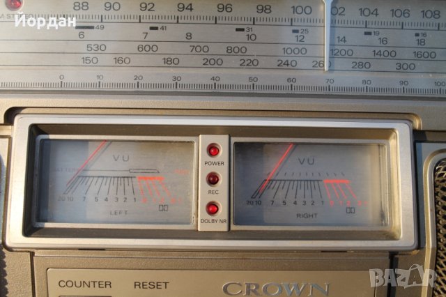 Радио касетофон ''Crown CSC 980 L'', снимка 4 - Радиокасетофони, транзистори - 44436003