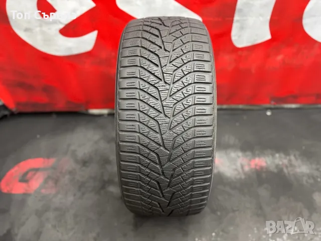 225 40 19, Зимна гума, Yokohama BluEarth, 1 брой, снимка 3 - Гуми и джанти - 50409970