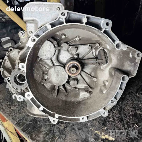 DG9R 7002 HB, DG9R-7002-HB, TTFL0 ръчна скоростна кутия 6 степенна със счупен корпус от Ford Mondeo