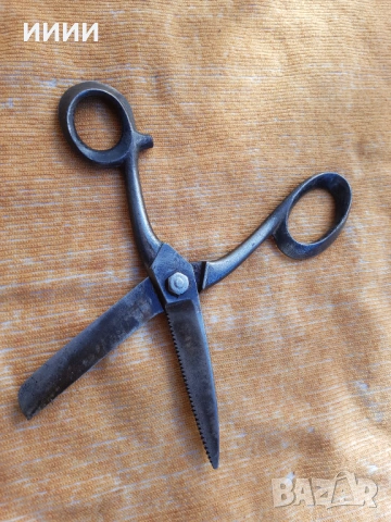 Кована ножица шивашка, снимка 3 - Антикварни и старинни предмети - 53840102