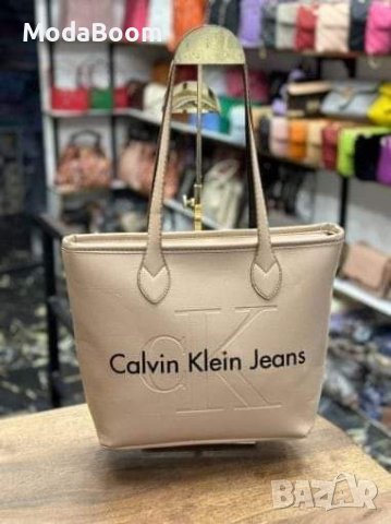 Дамски чанти Calvin Klein , снимка 2 - Чанти - 42495065