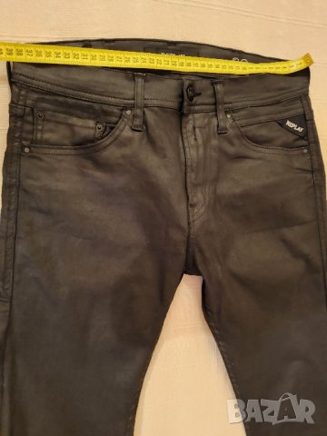 Черни дънки на REPLAY р-р 29/32, снимка 4 - Дънки - 44309800