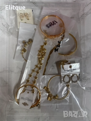 Мистериозна торбичка с бижута с 10бр висококачествени бижута, снимка 4 - Бижутерийни комплекти - 52684571