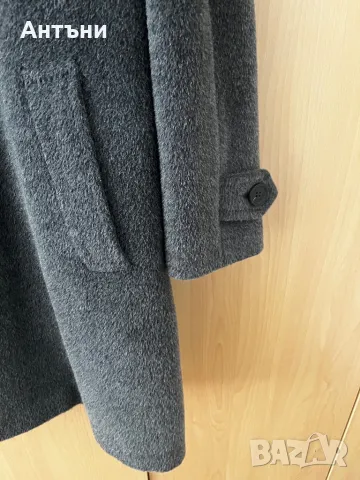 Сиво палто на Hugo Boss, снимка 2 - Палта - 48625185